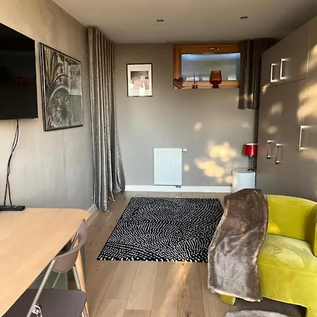 Hôte Luxe 2 P Vignes En Coeur, Aux Vignes Lovées 3* Riquewihr